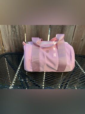 lululemon athletica mini barrel duffel bag
